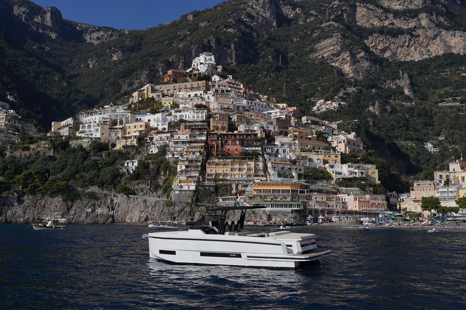 De Antonio D38 stern